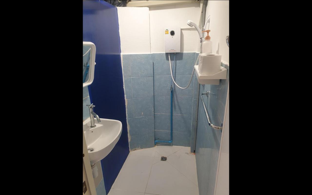 P & T Hostel Bangrak Plajı Dış mekan fotoğraf