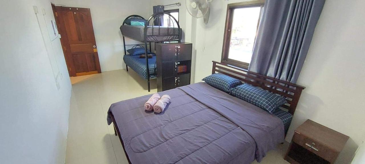 P & T Hostel Bangrak Plajı Dış mekan fotoğraf
