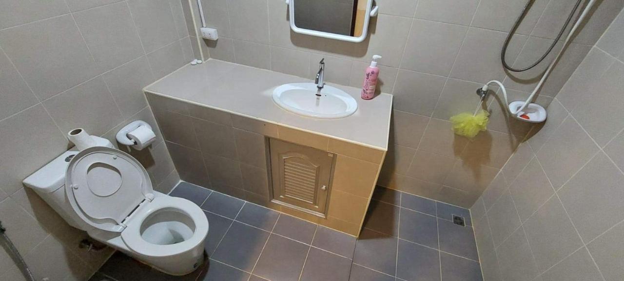 P & T Hostel Bangrak Plajı Dış mekan fotoğraf
