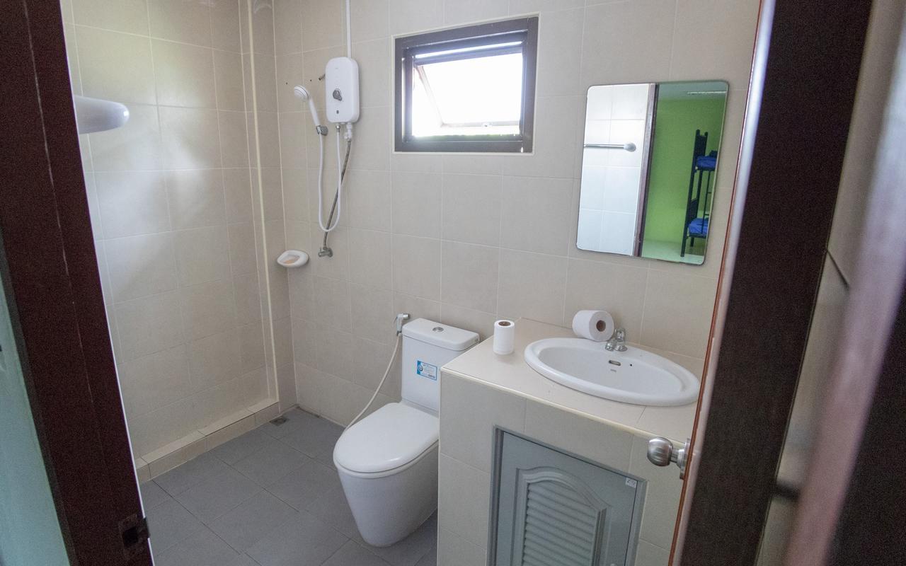 P & T Hostel Bangrak Plajı Dış mekan fotoğraf