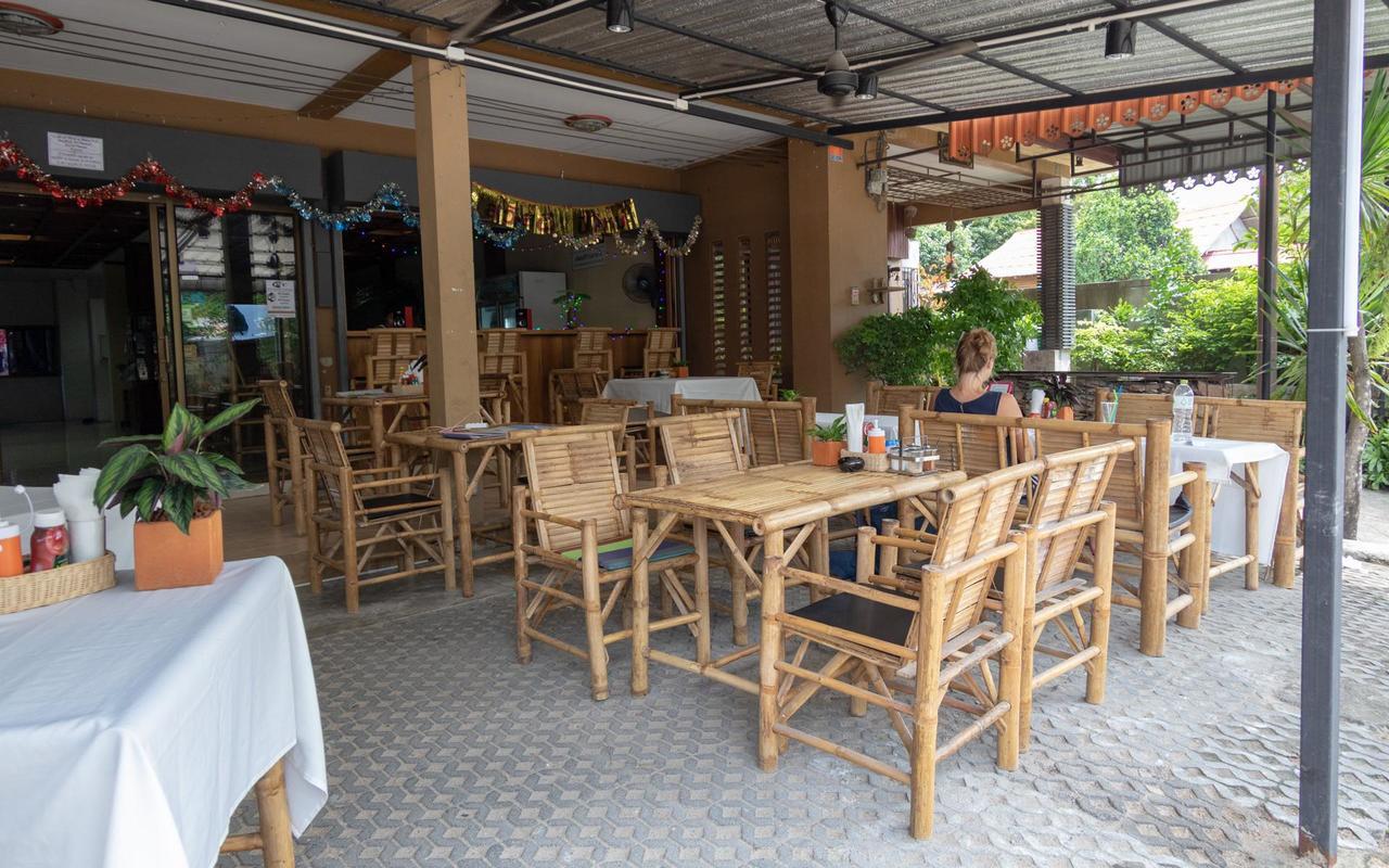 P & T Hostel Bangrak Plajı Dış mekan fotoğraf