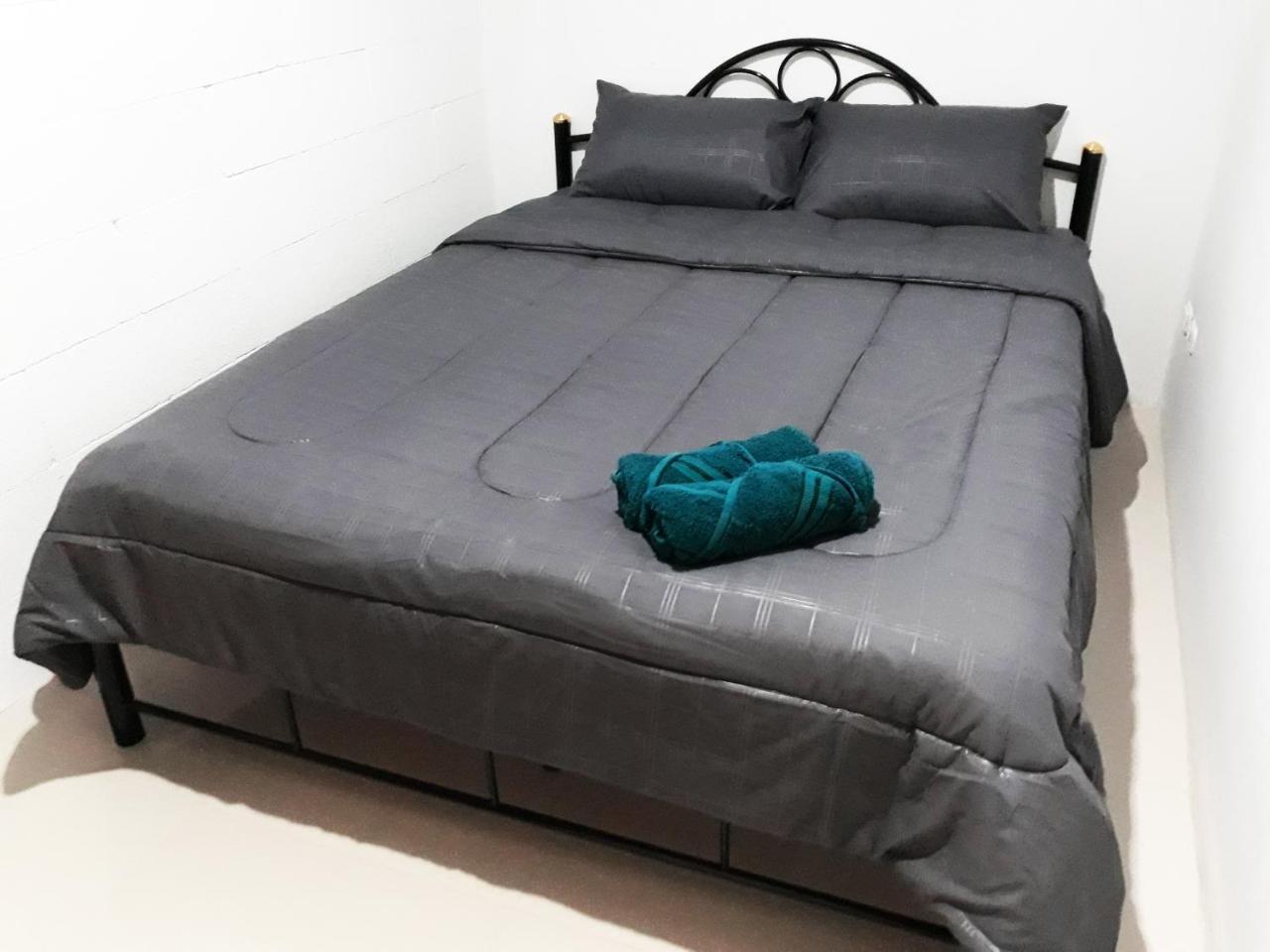 P & T Hostel Bangrak Plajı Dış mekan fotoğraf